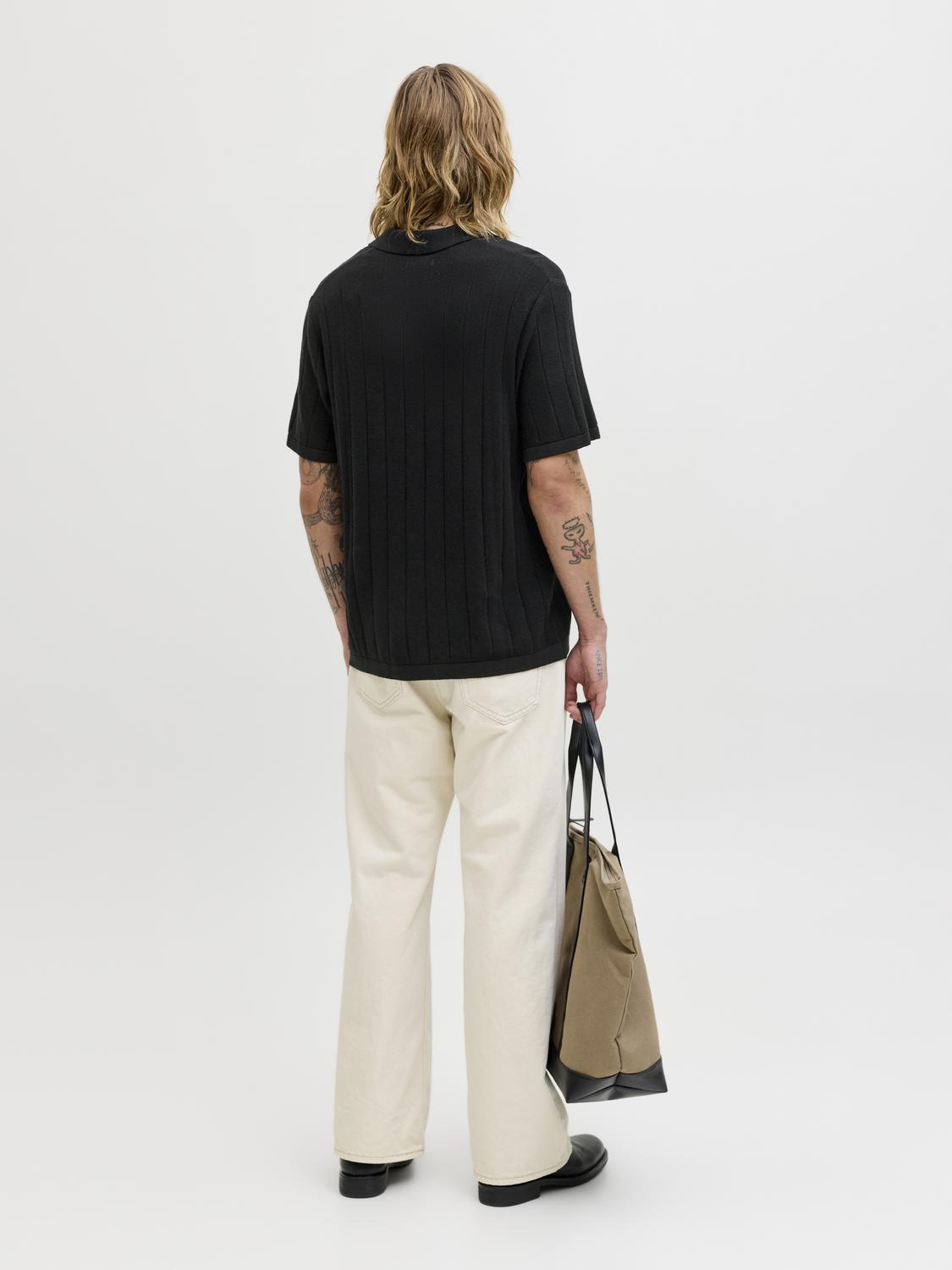 model_shot-back